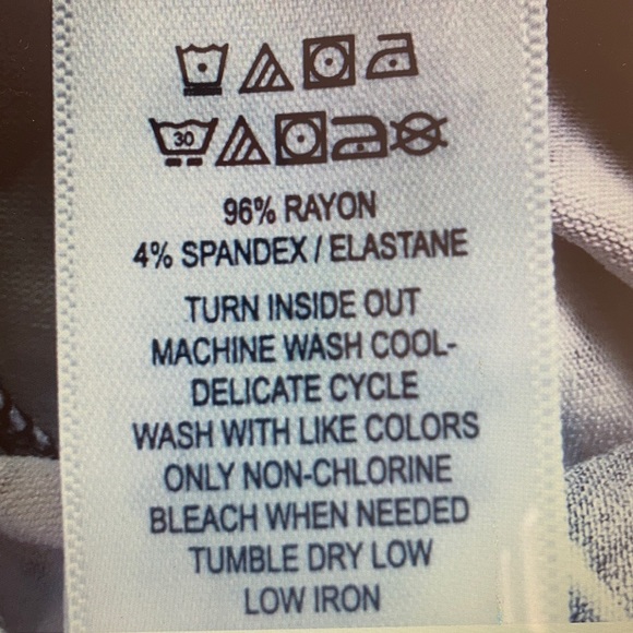 NWT Tabitha Webb Cowell neck 3/4 sleeve floral top - Picture 7 of 9